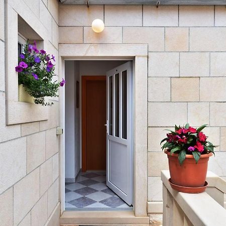 Apartments Katarina Bol Ngoại thất bức ảnh