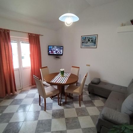 Apartments Katarina Bol Ngoại thất bức ảnh