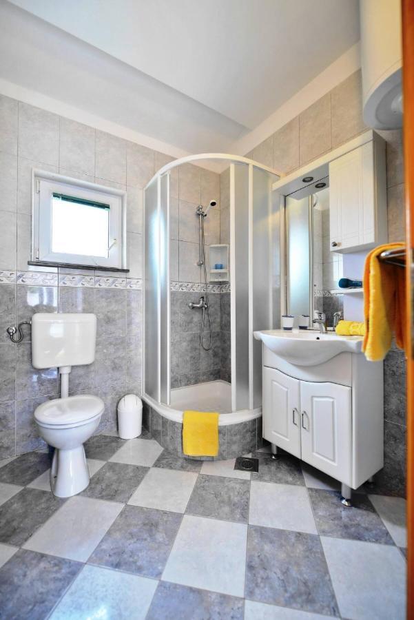 Apartments Katarina Bol Ngoại thất bức ảnh