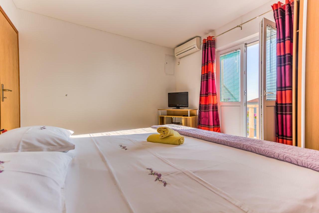 Apartments Katarina Bol Ngoại thất bức ảnh